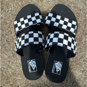 Van’s Cayucas women’s slide, size 6.